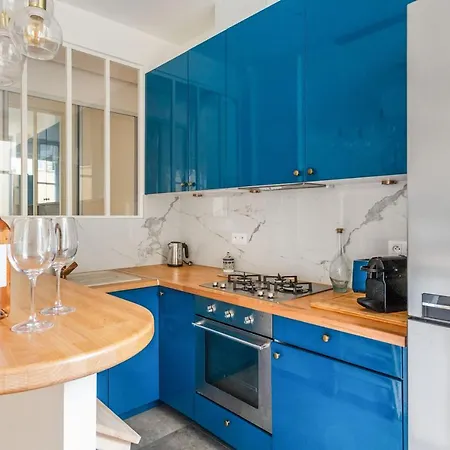 Beautiful Flat With Balcony In The Heart Of - Welkeys *